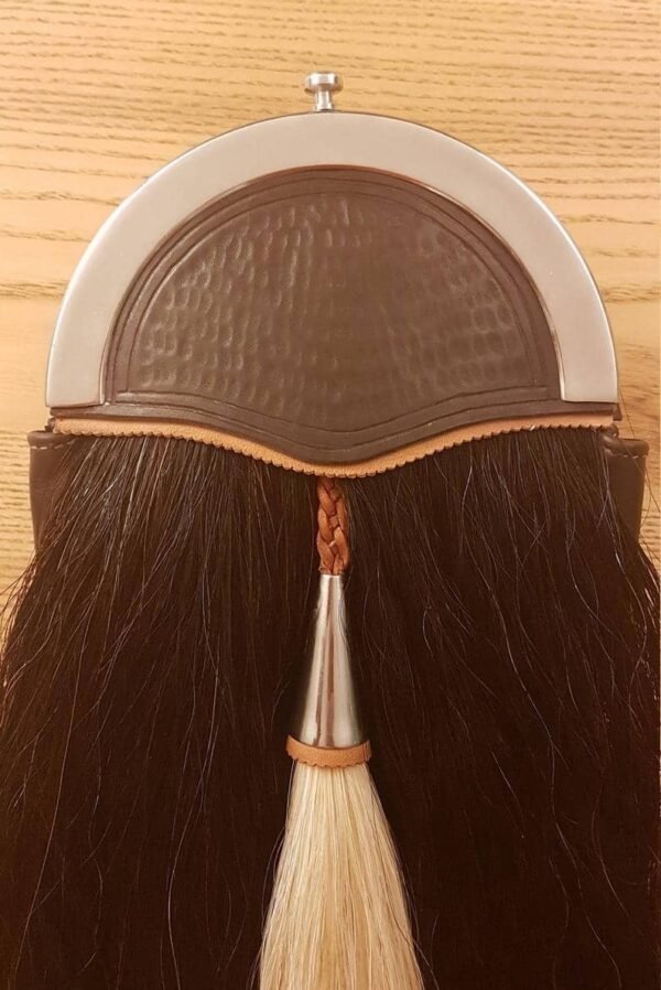 Hand Stitched Horsehair Sporran With Highlander Egypt Cantle - Image 2