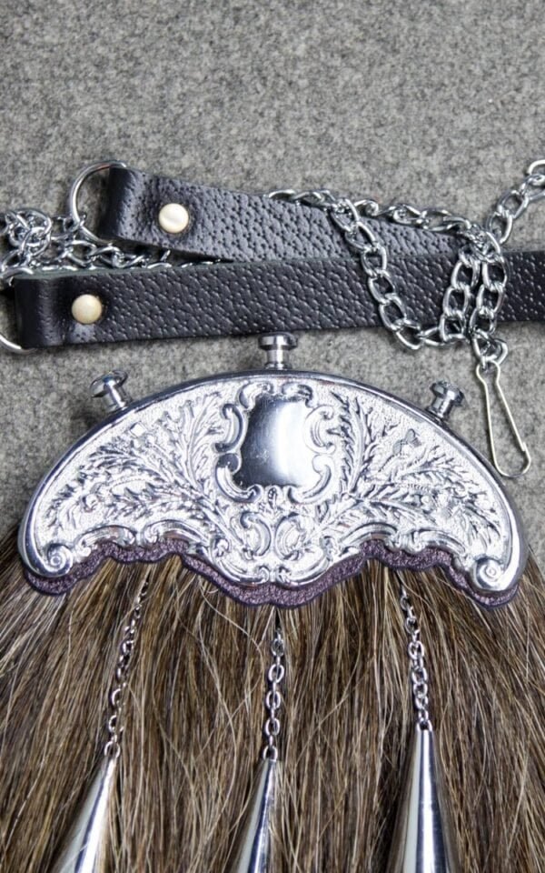 Horse Hair Sporran With Silver Cantle Royal Scots Dragoon Guards - Image 2