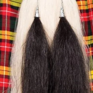 Black And White Leather Cantle Chrome Horse Hair Sporrans